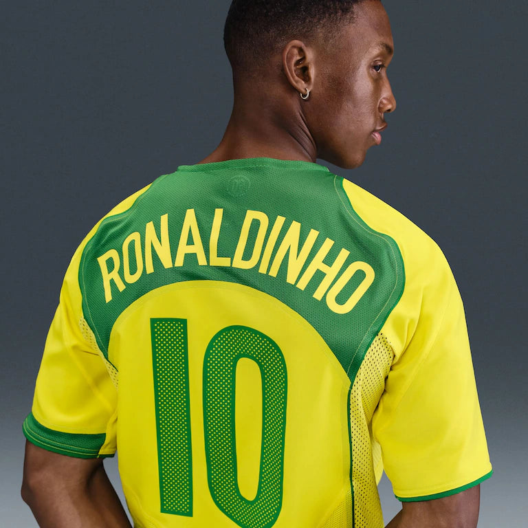 Camisa Brasil Retrô 2006 - Ronaldinho